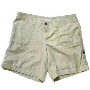 Magellan Women’s Fishing Shorts Size 8